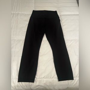 Lululemon wunder train contour crop leggings- size 8